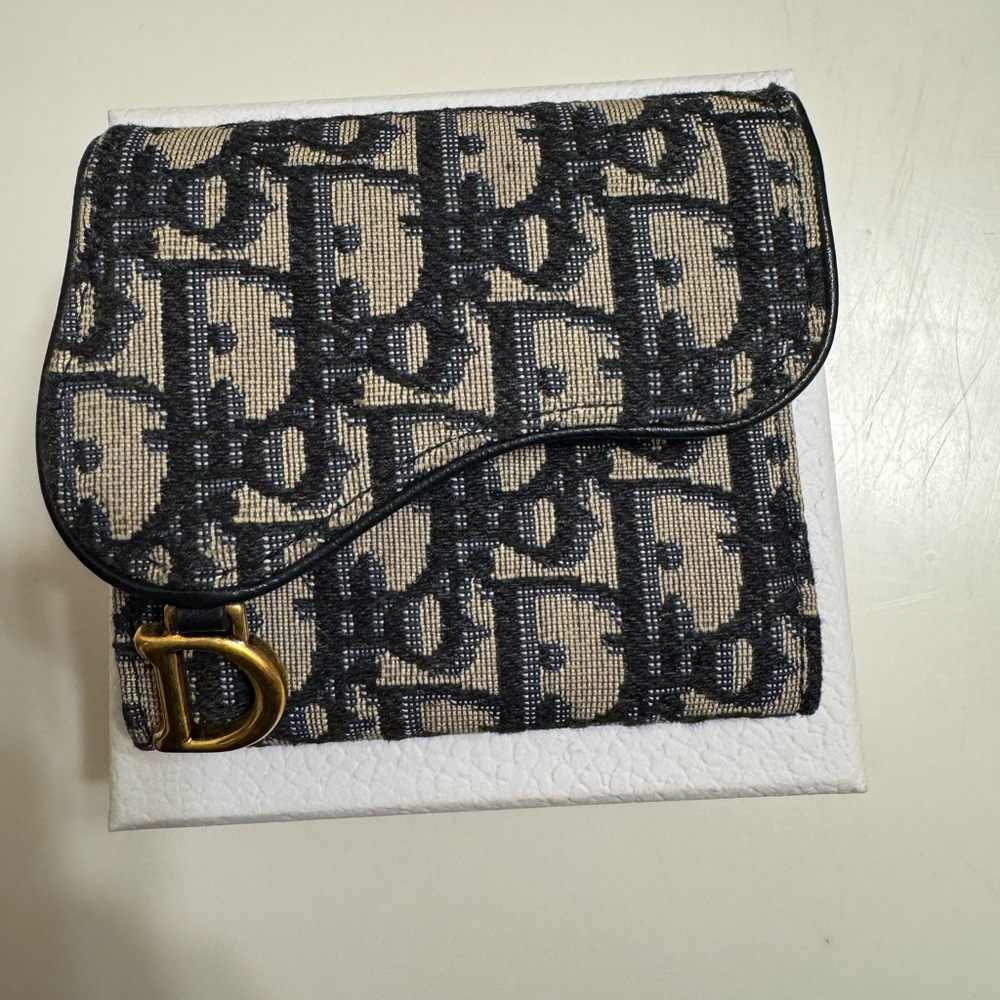 Dior saddle wallet